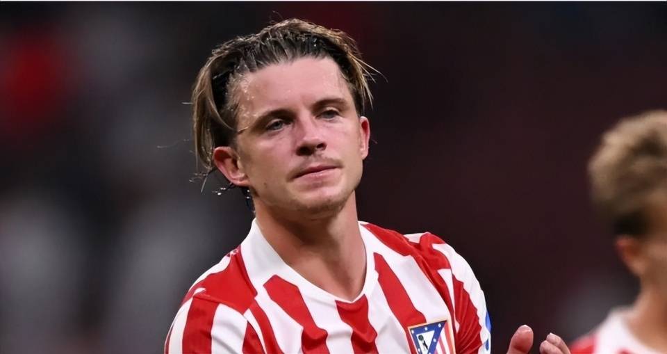 曼联补强中场遭遇贝林厄姆嫌弃,挖角马竞鸡肋要6000万欧,恐被直接吓退